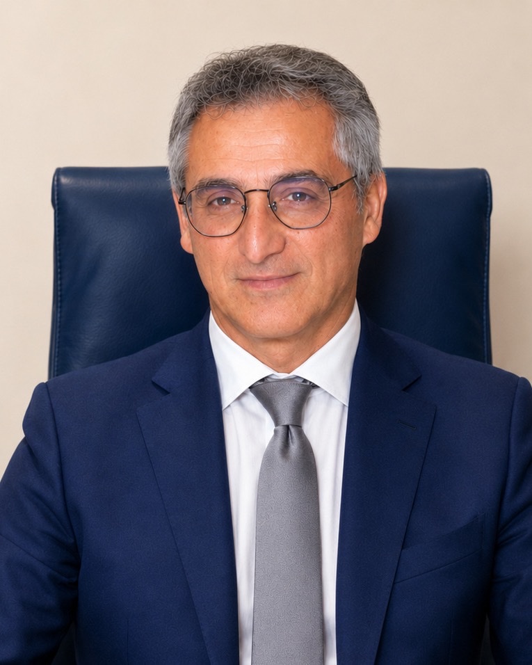 Ritratto ufficiale dell'Avv. Lanfranco Gentile.